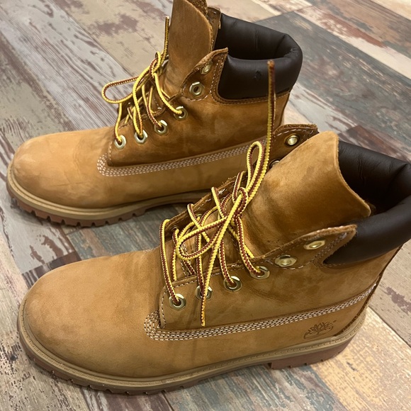 Timberland Boots - Picture 2 of 13